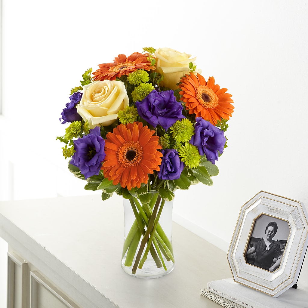 Rays of Solace Bouquet – Acme, Malvern PA