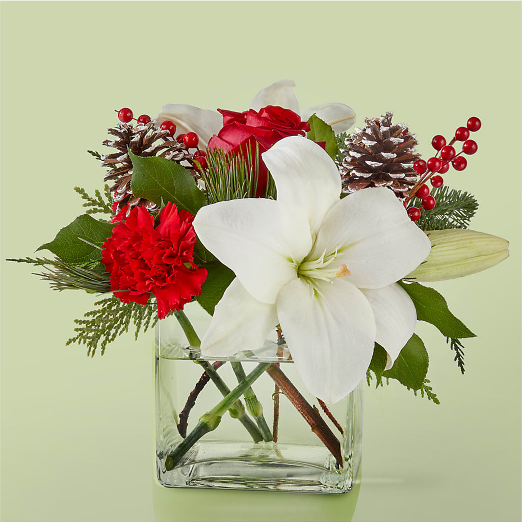 Glistening Icicles Bouquet – Acme, Malvern PA