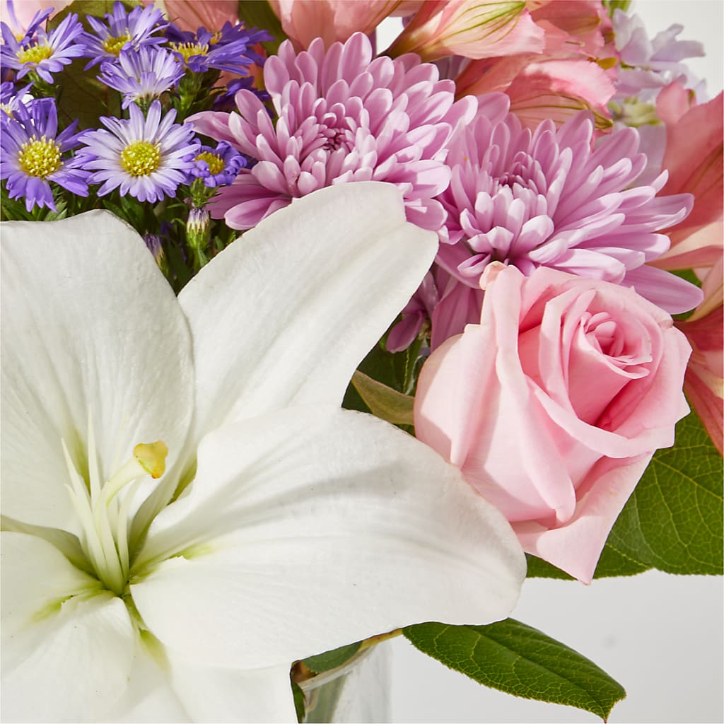 Weekend Escape Bouquet –  Acme, Malvern PA